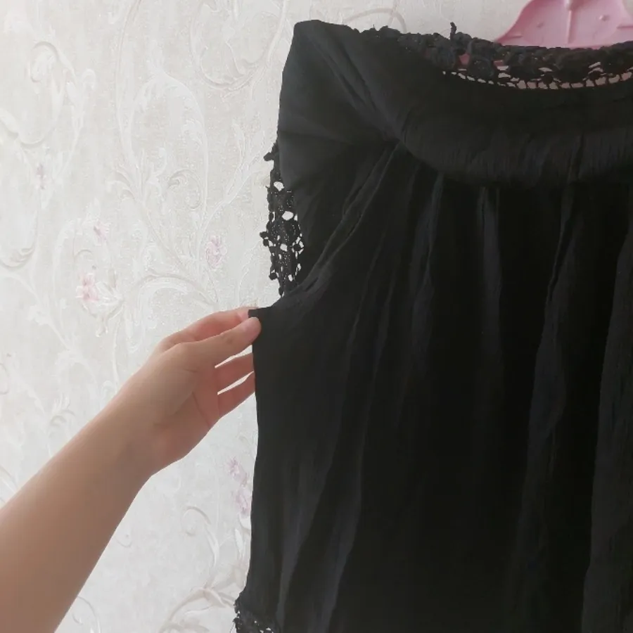 تاپ مشکی  یقه قایقی ترک