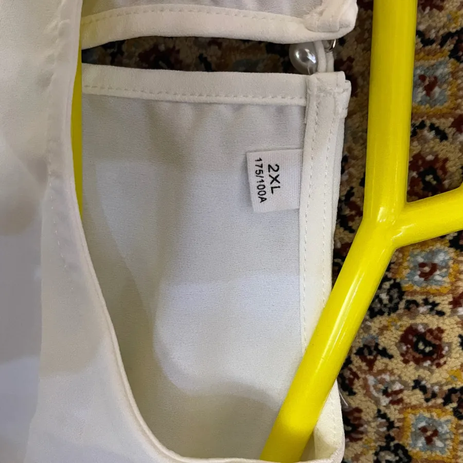 شومیز سفید مرواریدی