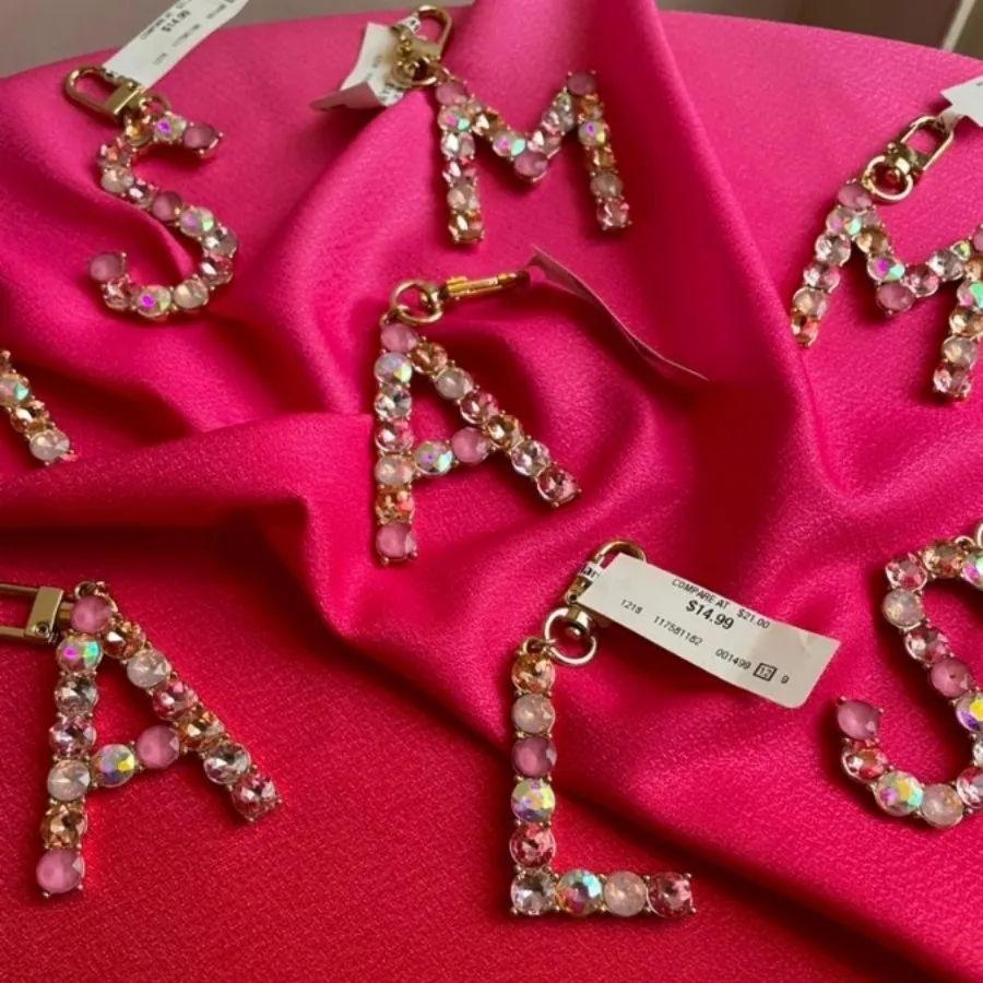 جاکلیدی و آویز