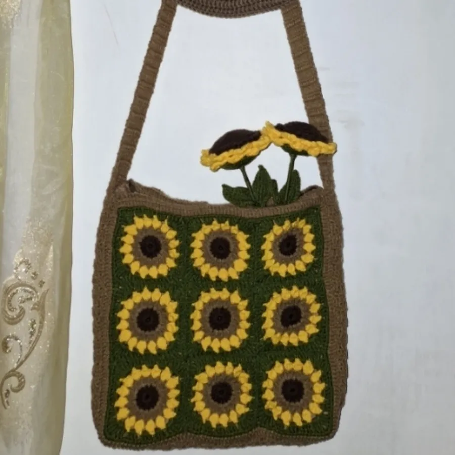 کلاه وکیف قلاببافی