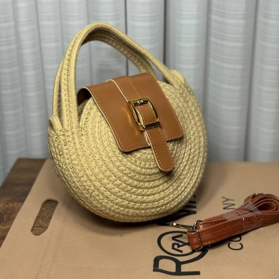 کیف پاسپورتی کنفی