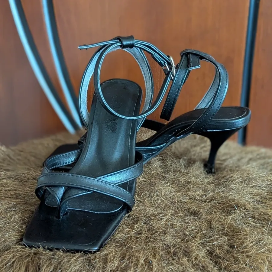 صندل پاشنه دار