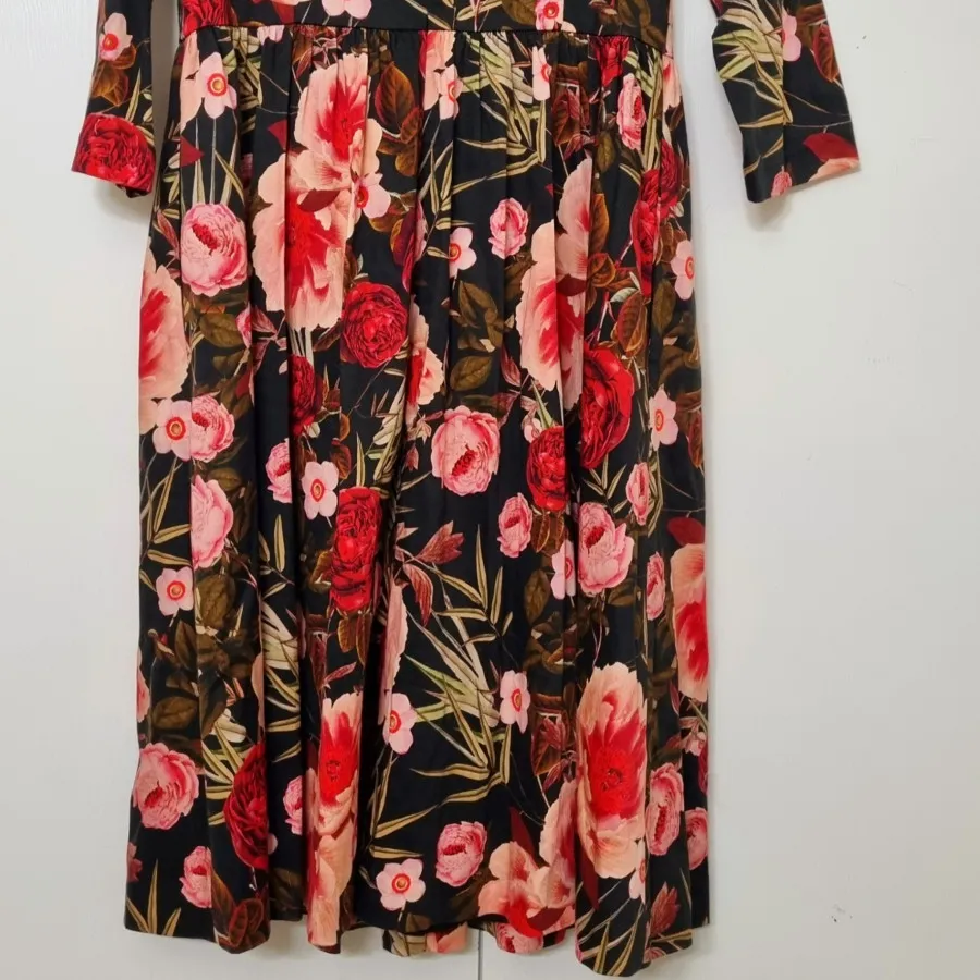 پیراهن مجلسی زنانه