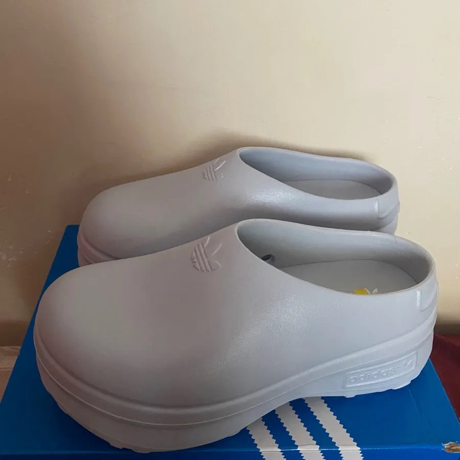 صندل ادیداس