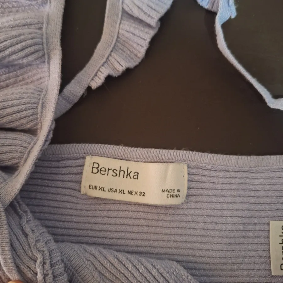 نیم تنه بریشکا