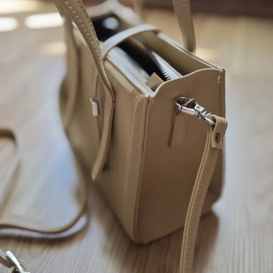 کیف نخودی طرح زارا