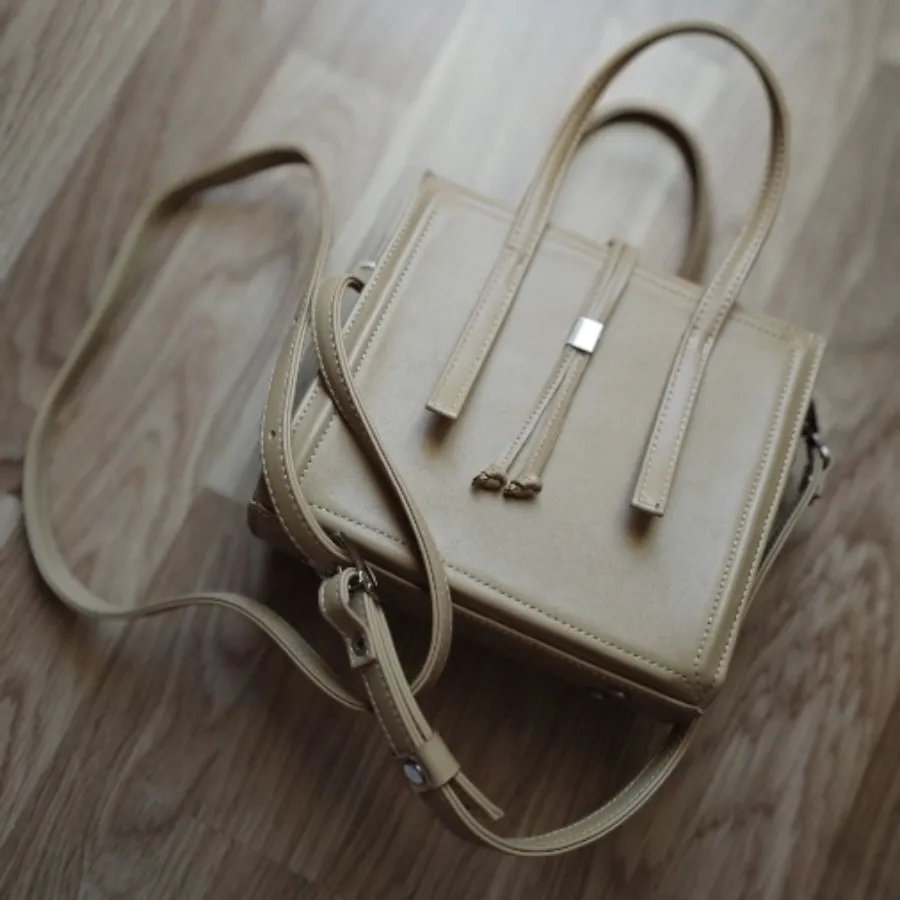 کیف نخودی طرح زارا