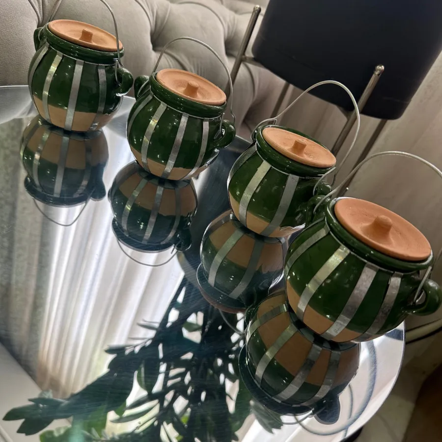 کوزه سفالی لعابدار