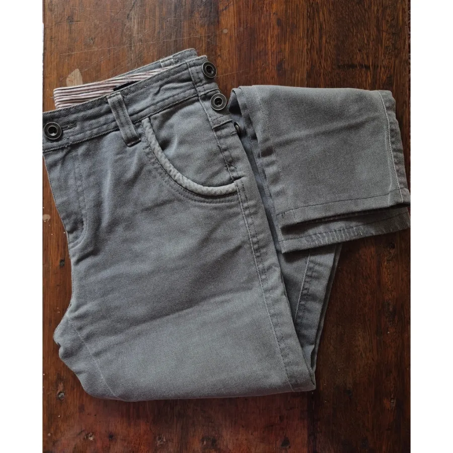 جین راسته خاکستری