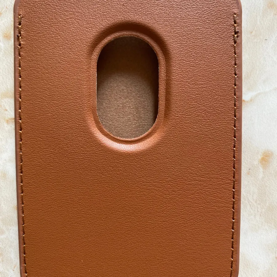 جاکارتی مگ سیف آیفون