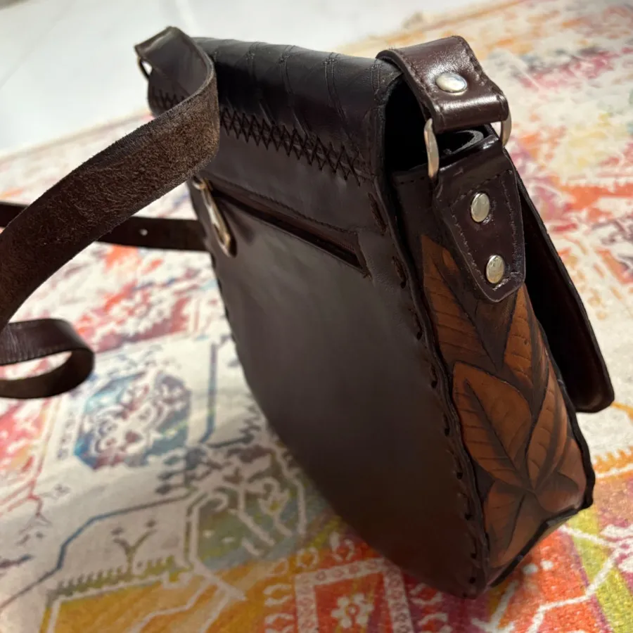 کیف چرم نقاشی شده