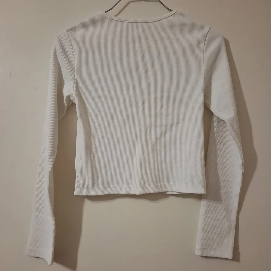 کراپ آستین بلند سفید ترک