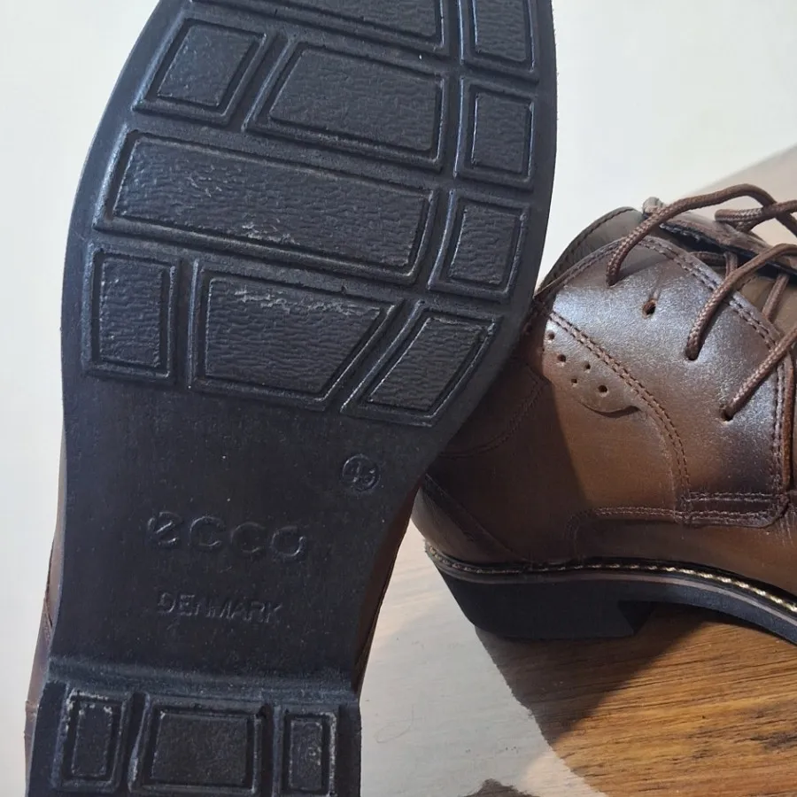 کفش چرم مردانه