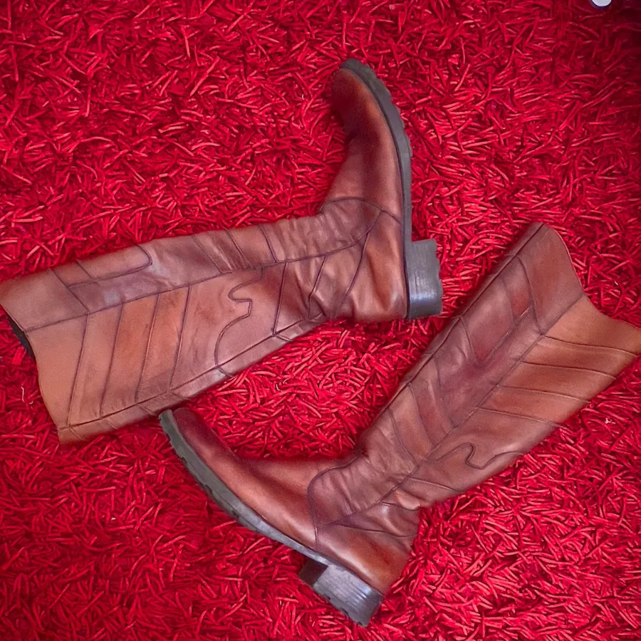 بوت بلند چرم