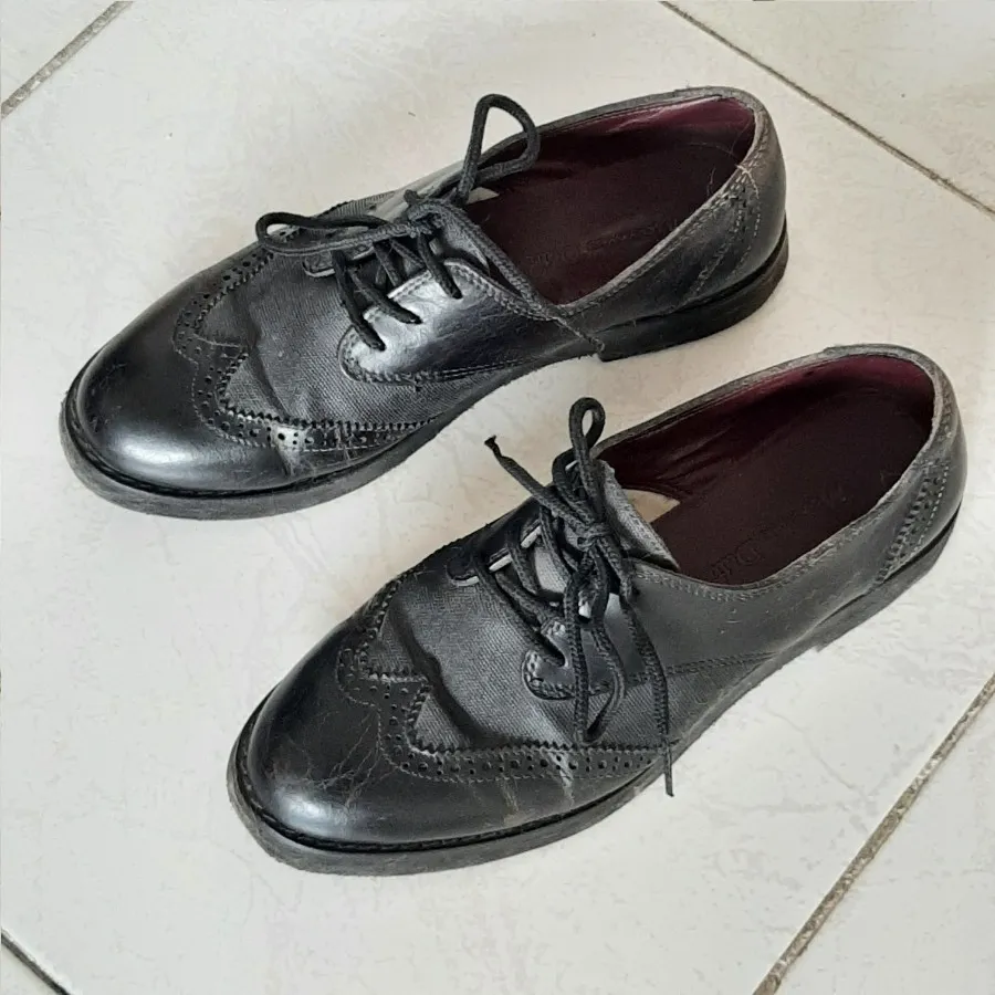 کفش کلاسیک چرم مصنوعی