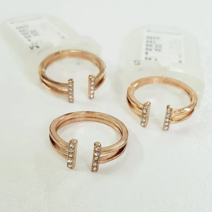 انگشتر رزگلد نگین دار