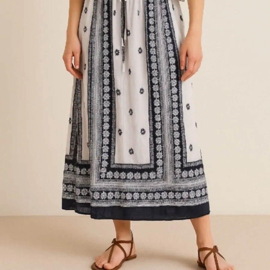 پیراهن ساحلی