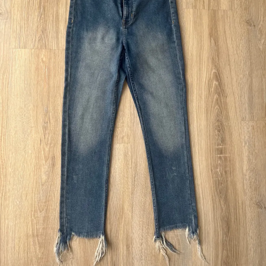 شلوار لی فقط پرو شده