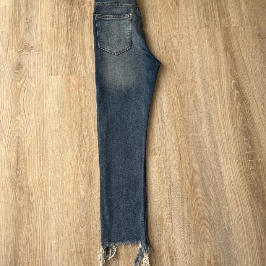 شلوار لی فقط پرو شده