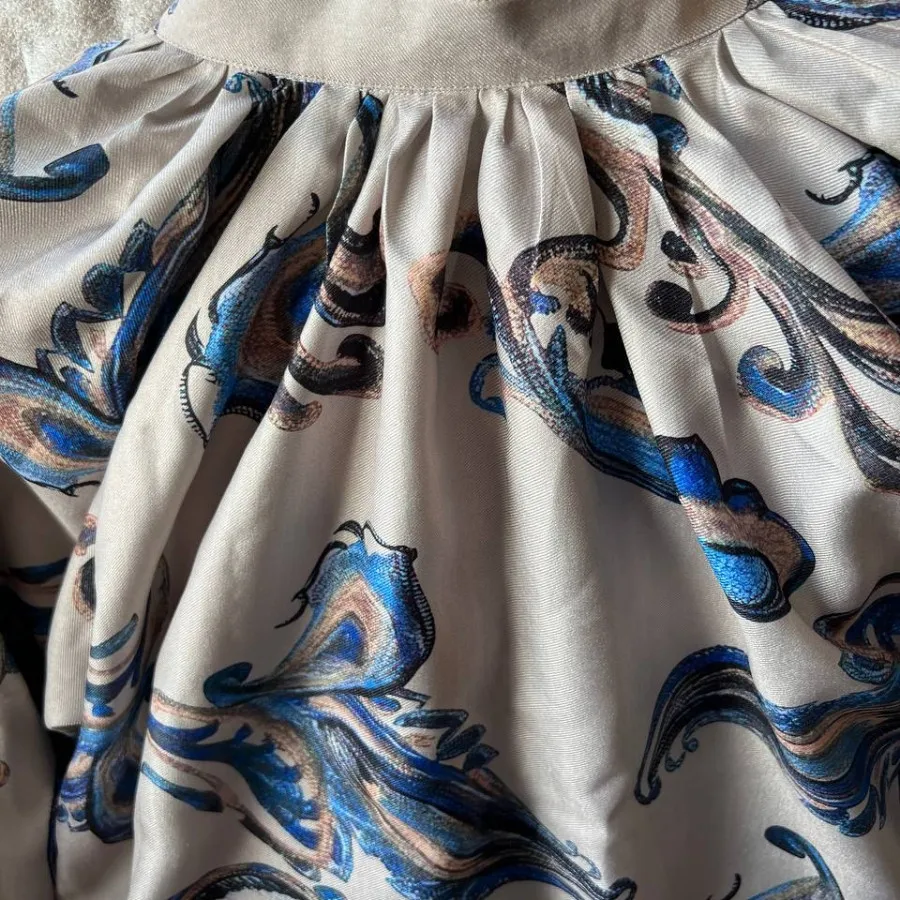 مانتو شیک نیلو