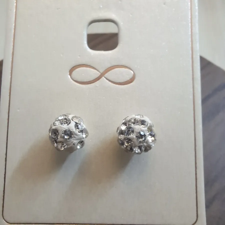 گوشواره مجلسی نگین توپی