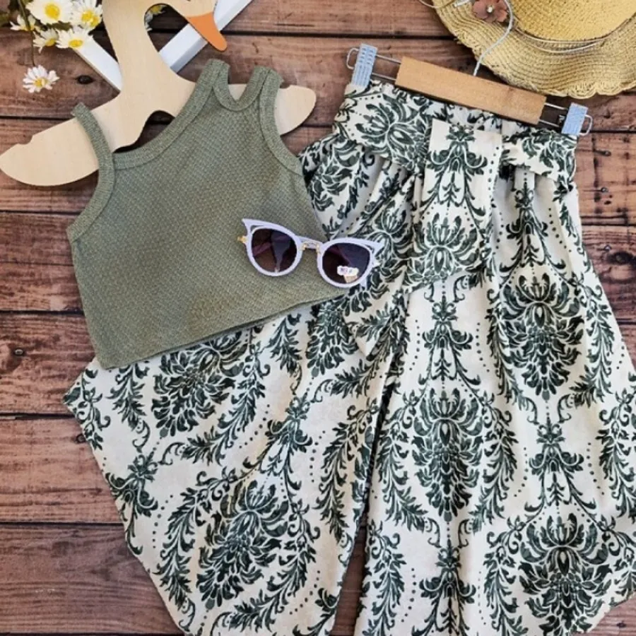 تاپ و شلوار بچگانه