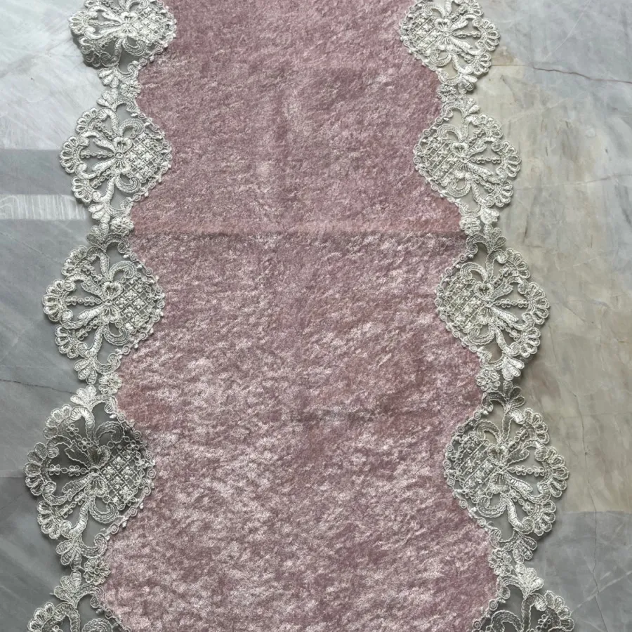 رومیزی مخمل و گیپور