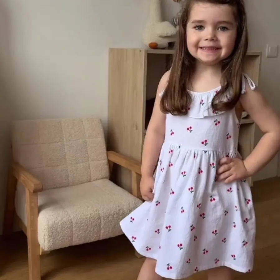 پیراهن بچگانه