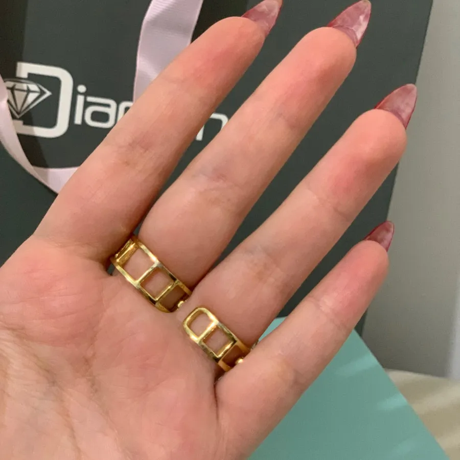 بنگل و انگشتر هرمس