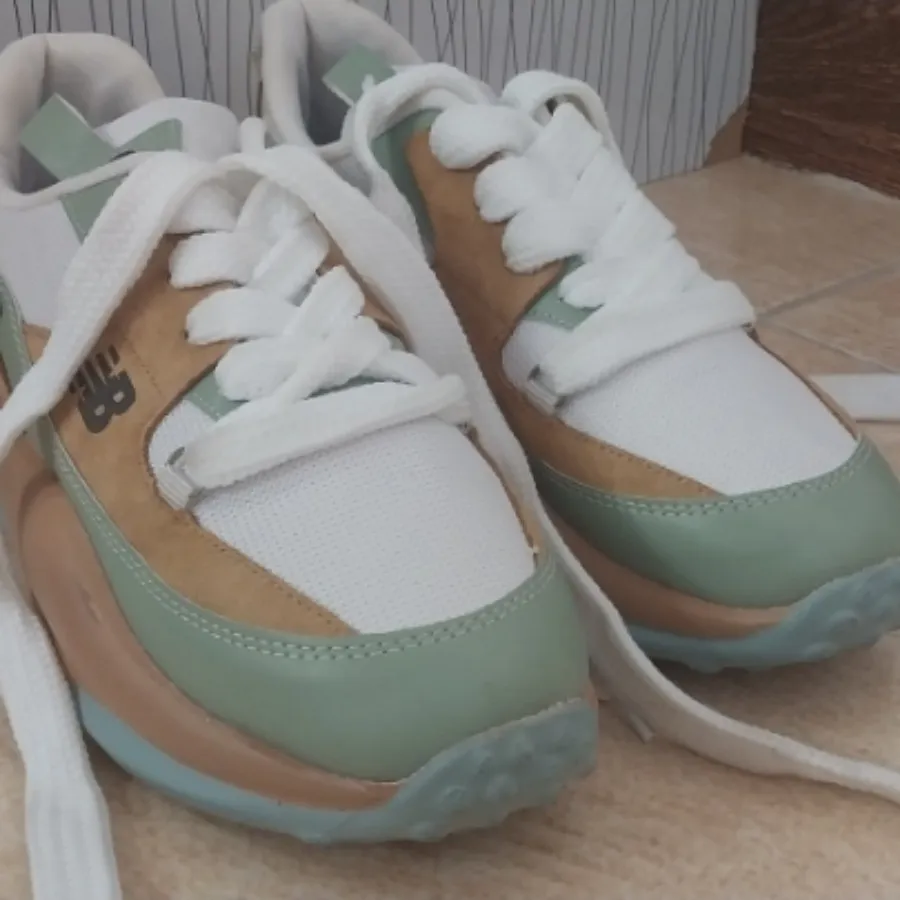 کفش نیوبالانس