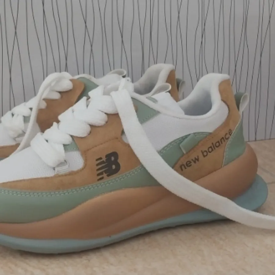 کفش نیوبالانس