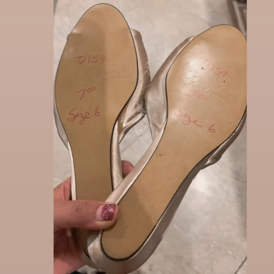 صندل دخترانه