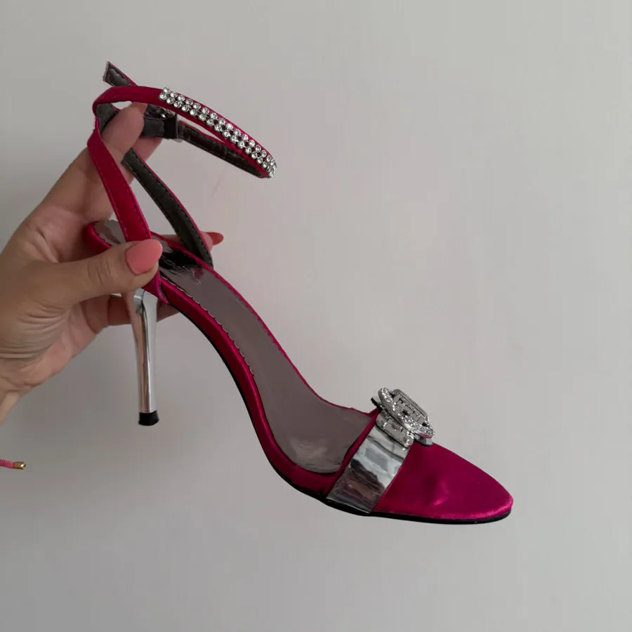 کفش پاشنه 10 سانت