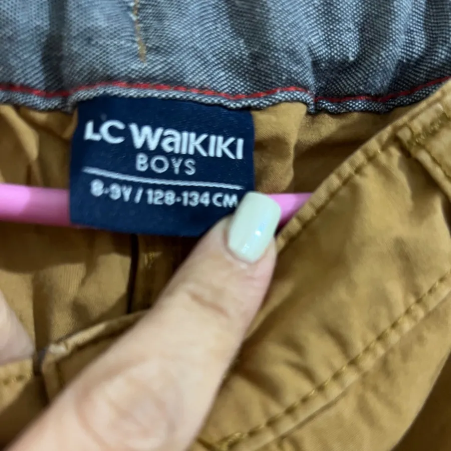 شلوارک LC WAIKIKI