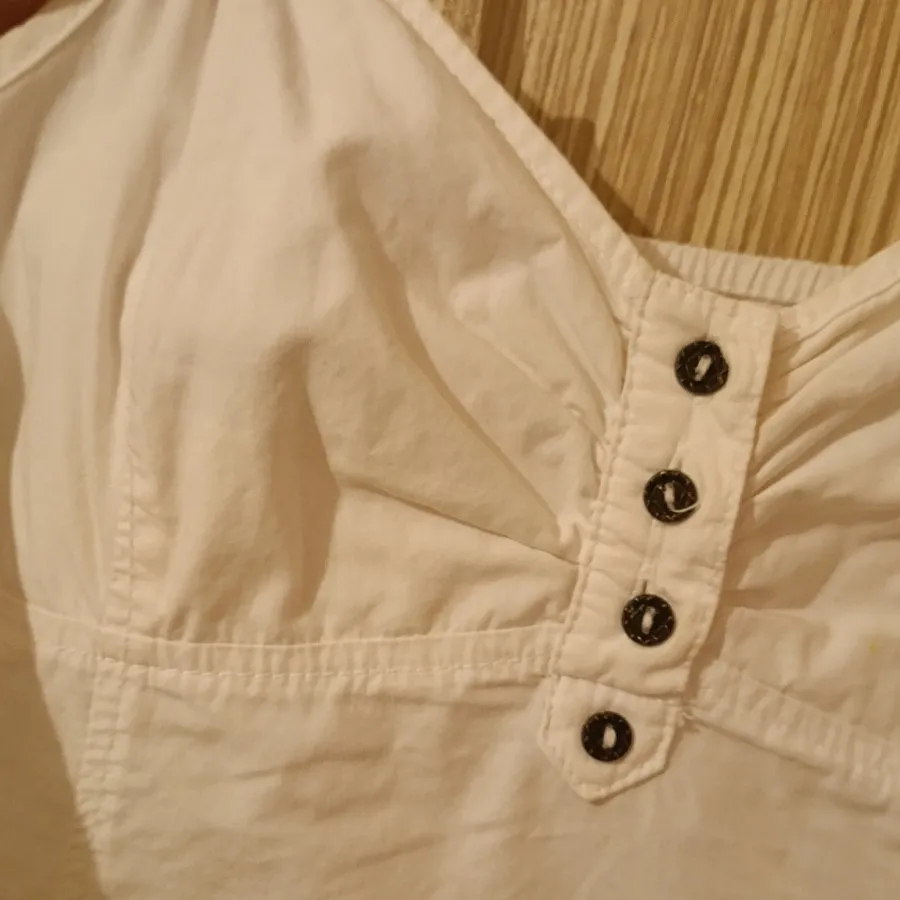 پیراهن سفید