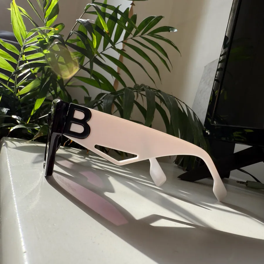 عینک بالنسیگا سفید مشکی