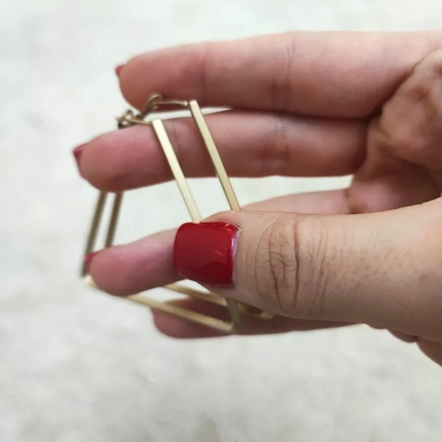 گوشواره طلایی مثلثی