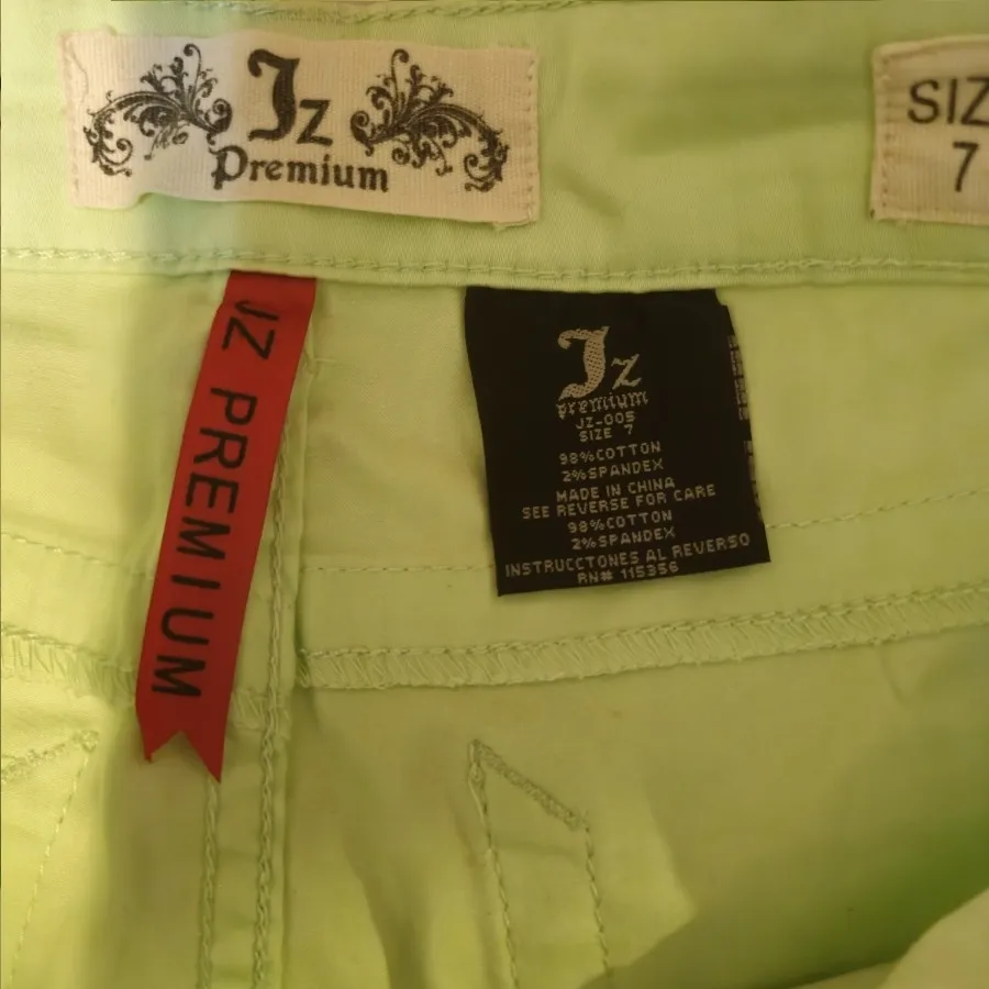 شلوار برمودای پسته ای ترک