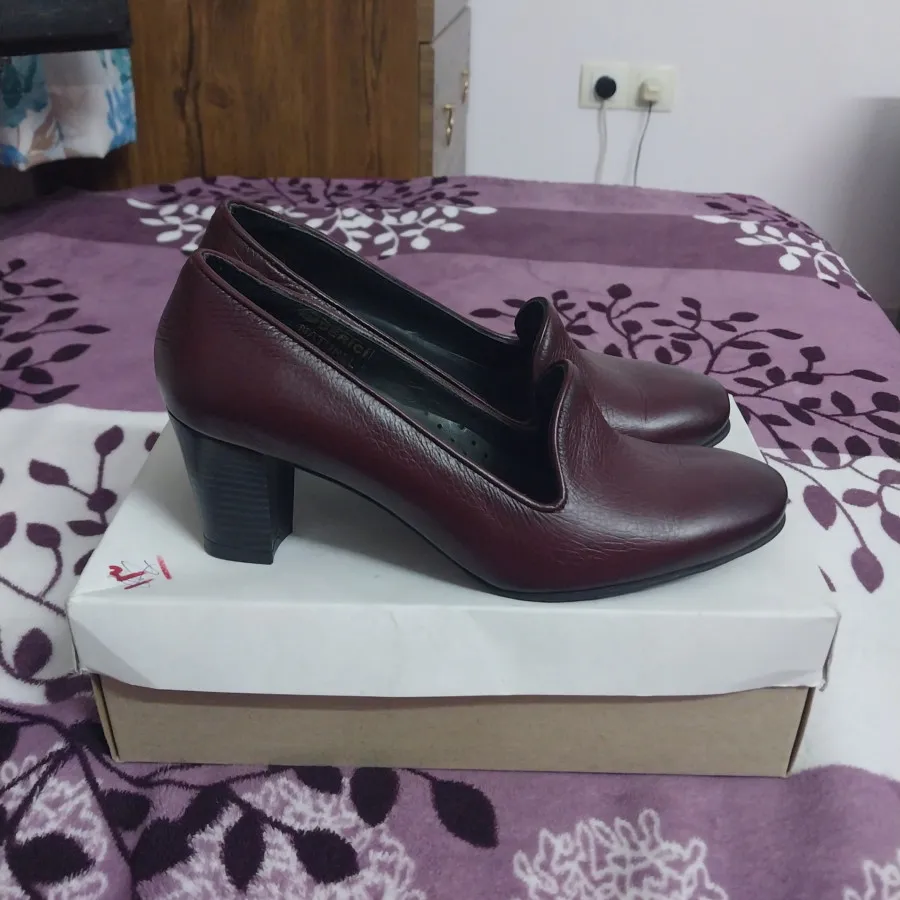 کفش چرم تبریز زرشکی