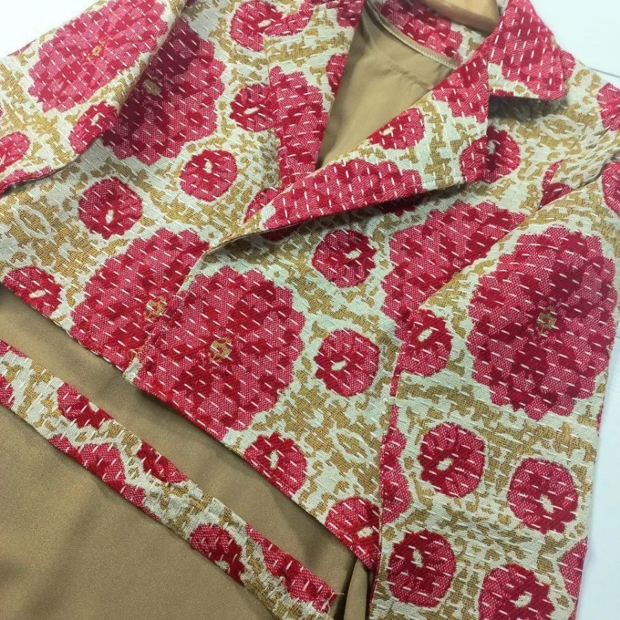 کت و سارافون و کمربند