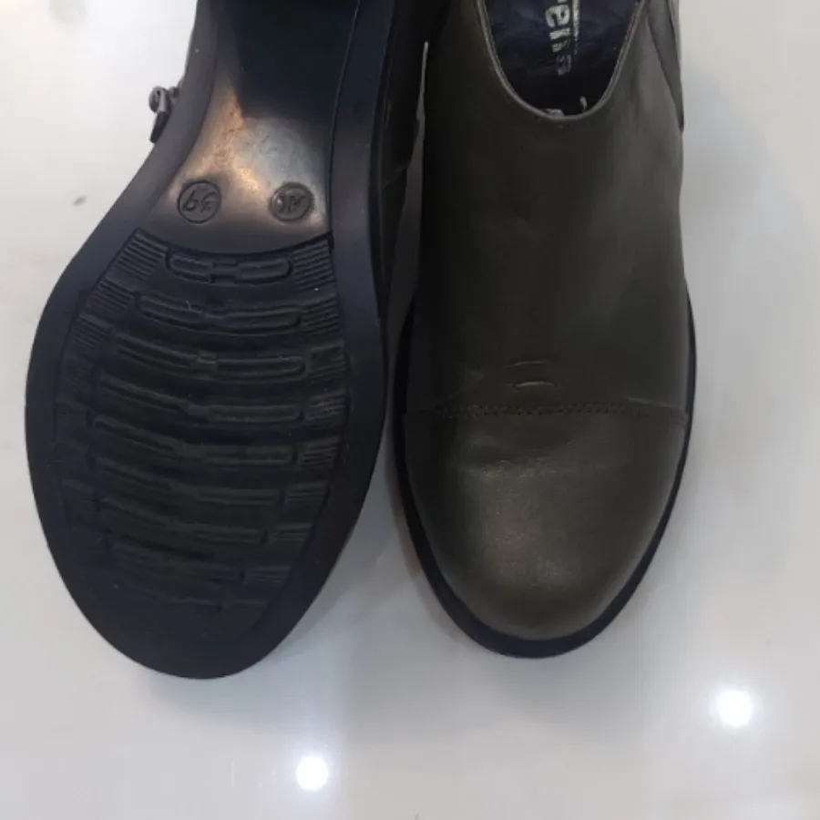 کفش جلو بسته