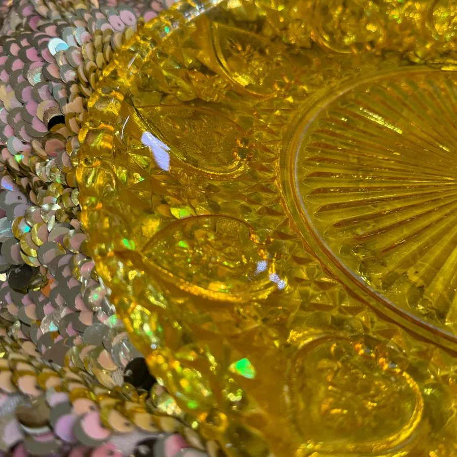 دیس شیرینی و‌میوه خوری