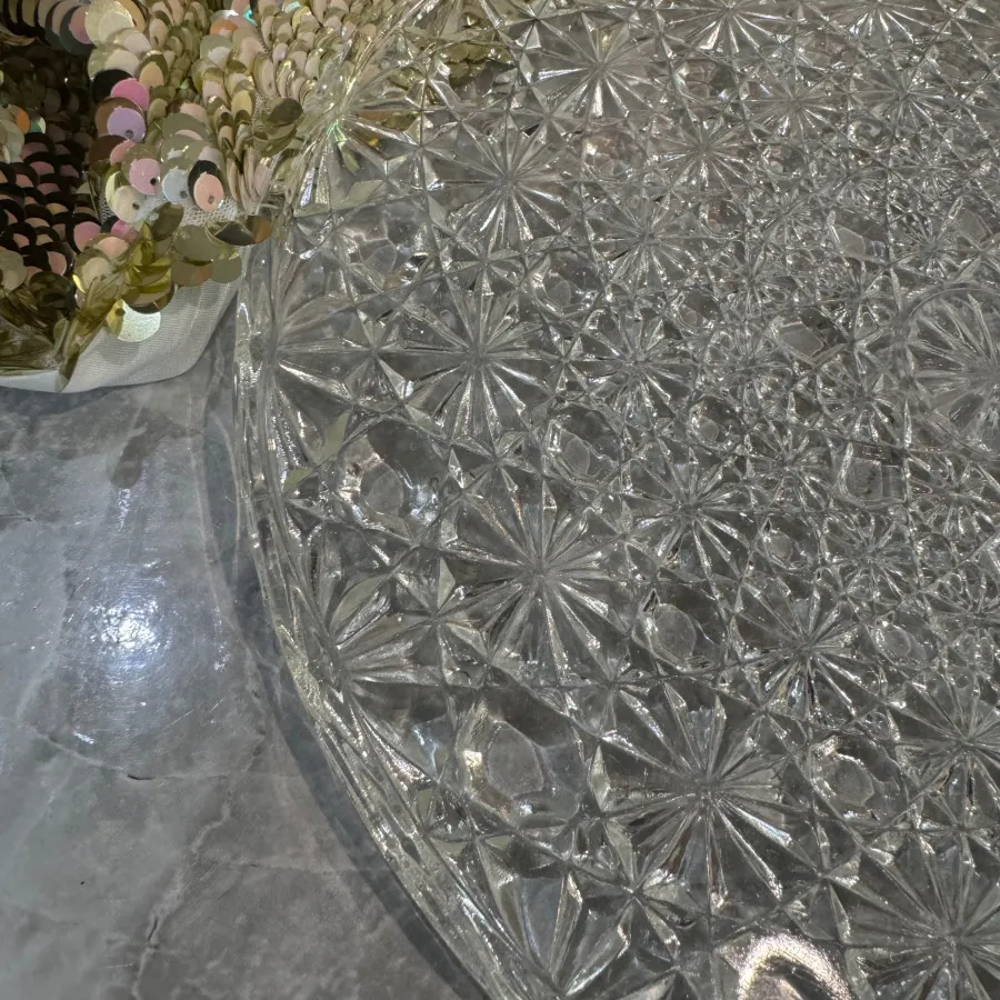 دیس شیرینی خوری