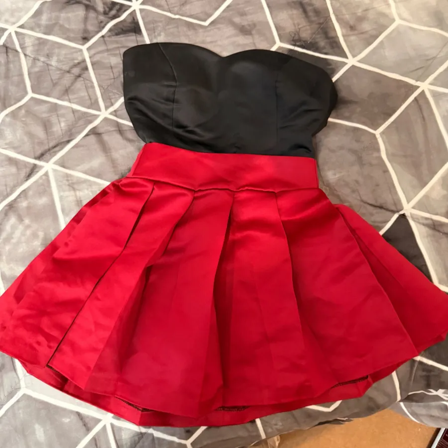 پیراهن دکلته ساتن امریکای