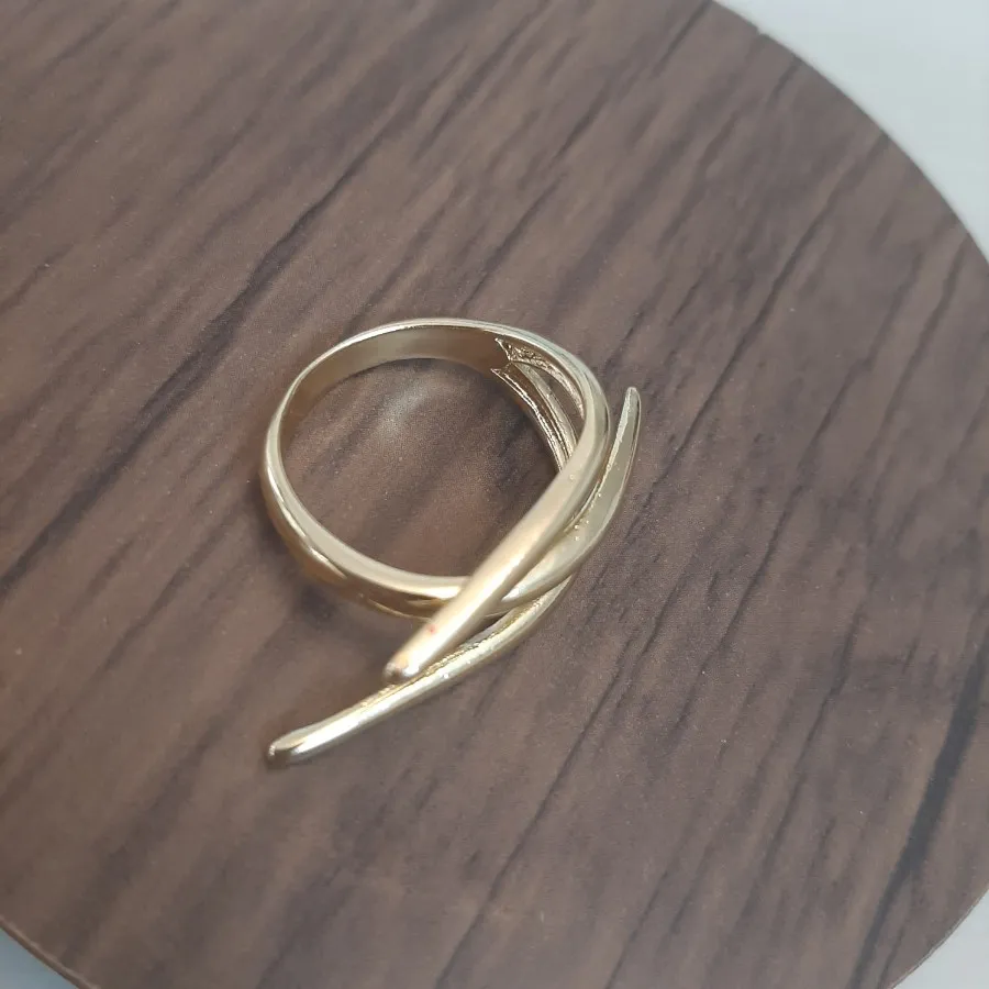 انگشتر طلایی فری سایز