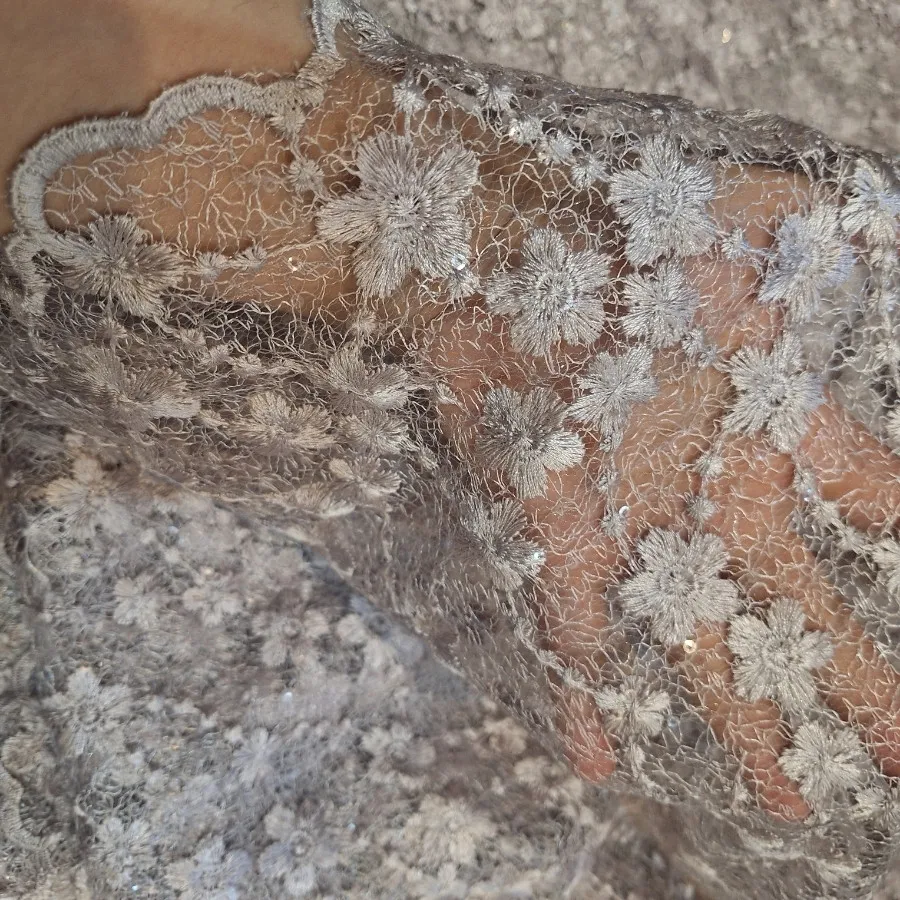 پارچه دانتل پولک دوزی