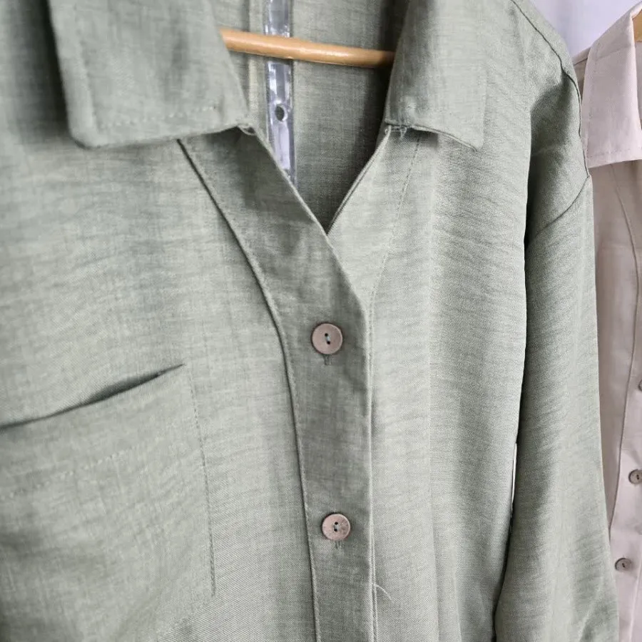 شومیز دکمه چوبی