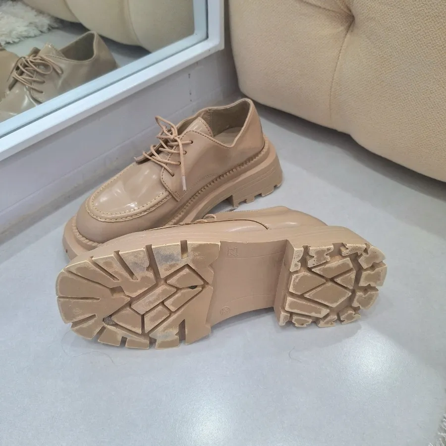 کفش لوفر کرم لژ دار