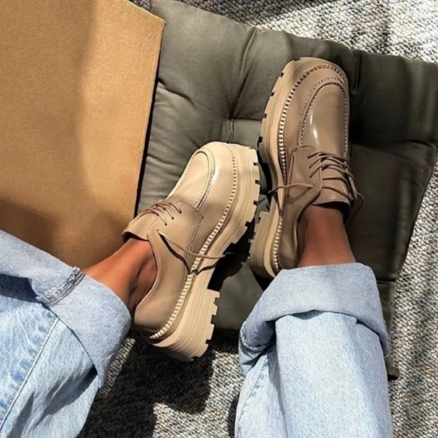 کفش لوفر کرم لژ دار