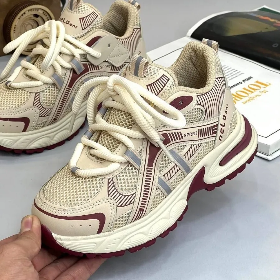 کتونی بچگانه